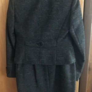 Nine West 2 piece suit, NWT size 4, black/white